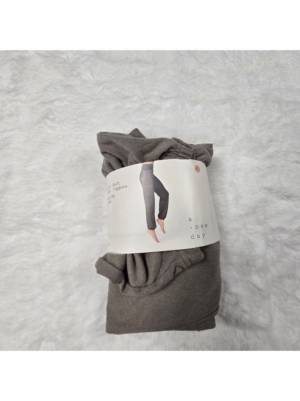 A New Day Super Soft Cargo Joggers Size XL